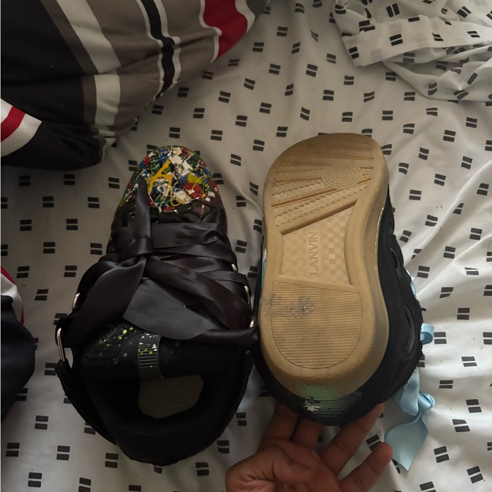 Men's Black and Multicolor Sneakers
